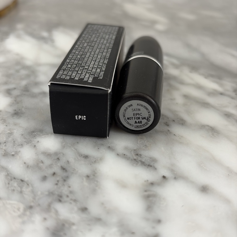 Brand new Mac epic lipstick - Picture 3 of 6
